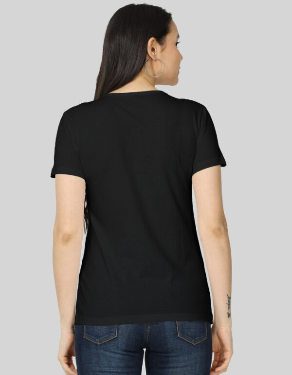LOOK LIKE A LADY Women's Classic T-Shirt